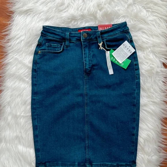 NWT guess high rise denim skirt