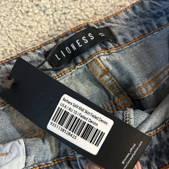 NWT Lioness Barbara Spit Midi Skirt