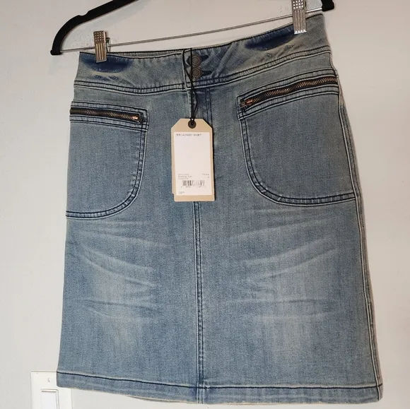 NWT Prana Stretch Denim Dusted Blue Broadway Skirt women's size 4