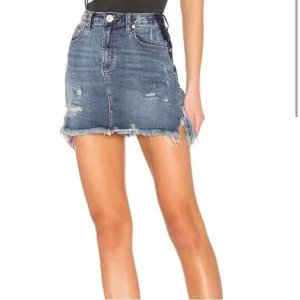 One Teaspoon 2020 Mini High Waist Denim Skirt in Superstar Blue size 26