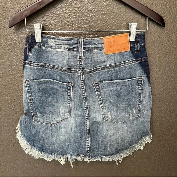 One Teaspoon 2020 Mini High Waist Denim Skirt in Superstar Blue size 26