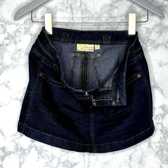 PRINCESS VERA WANG Dark Wash Denim Mini Skirt Juniors 5