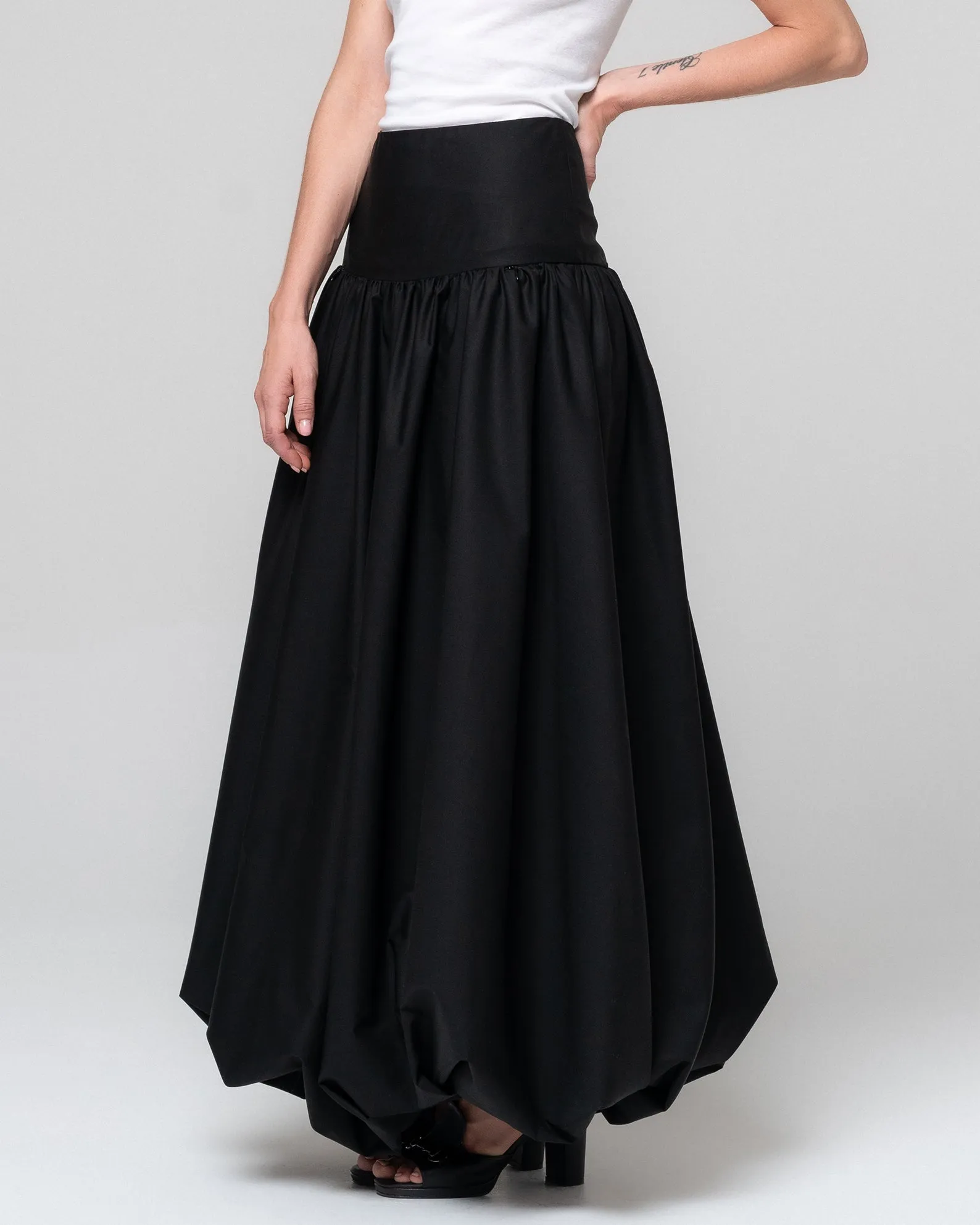 SALMA BLACK SKIRT