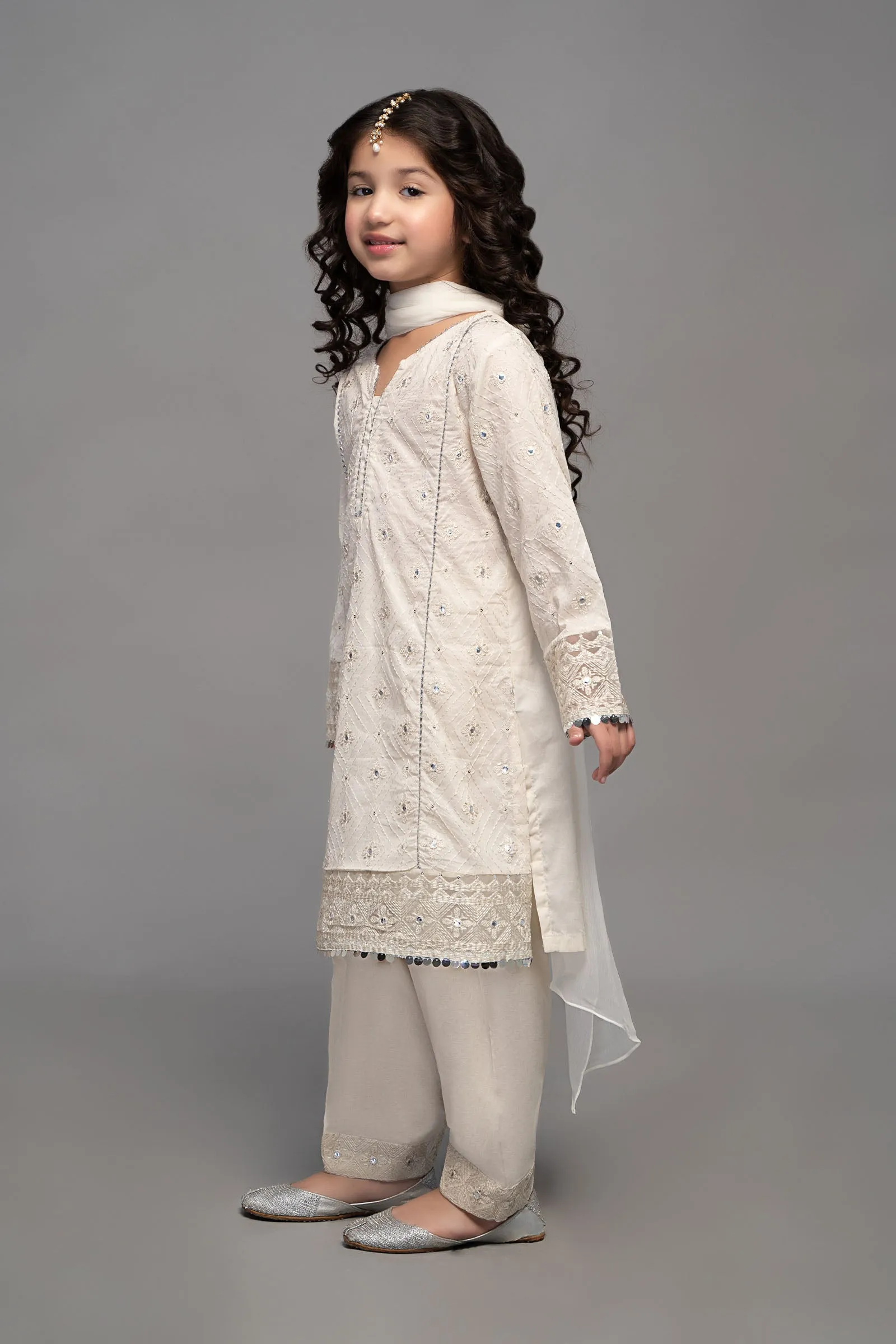 Suit White MKD-EF23-23